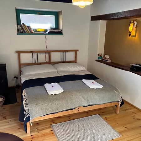 Apartment Sad U Harustakov