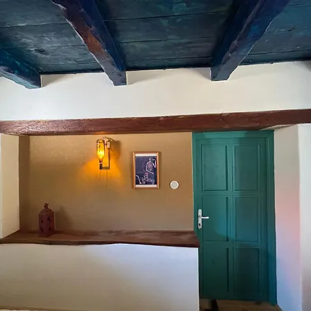 Sad U Harustakov Apartment